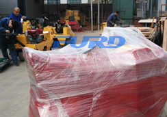 福瑞得機(jī)械座駕壓路機(jī)、手扶壓路機(jī)、灌縫機(jī)及時(shí)包裝發(fā)貨