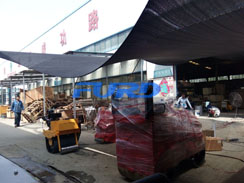 福瑞得機械微動態(tài)--座駕壓路機、手扶壓路機、灌縫機包裝發(fā)貨