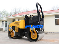 如何根據(jù)施工環(huán)境選擇合適的小型壓路機(jī)？